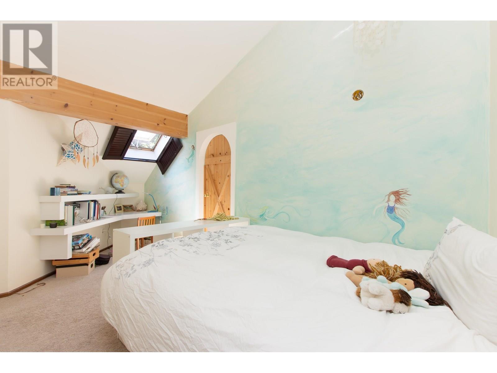 5071 PARADISE VALLEY ROAD, Squamish