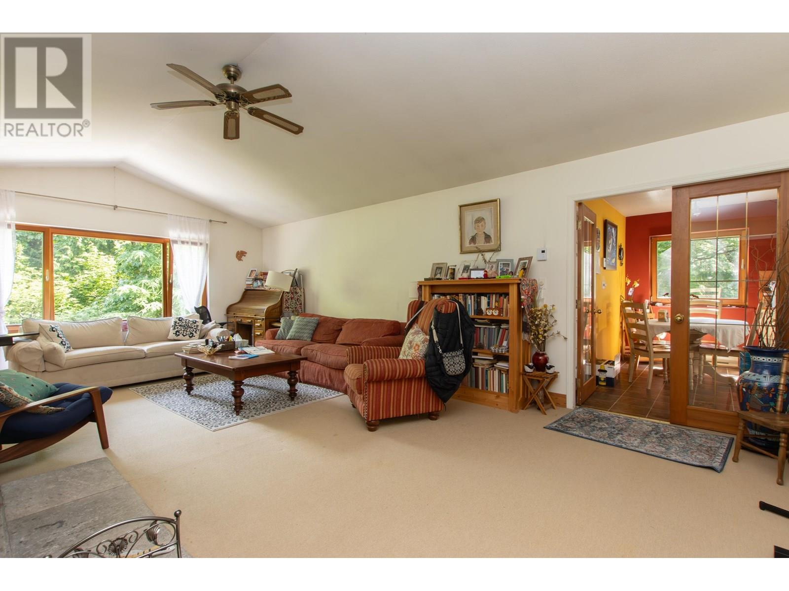 5071 PARADISE VALLEY ROAD, Squamish
