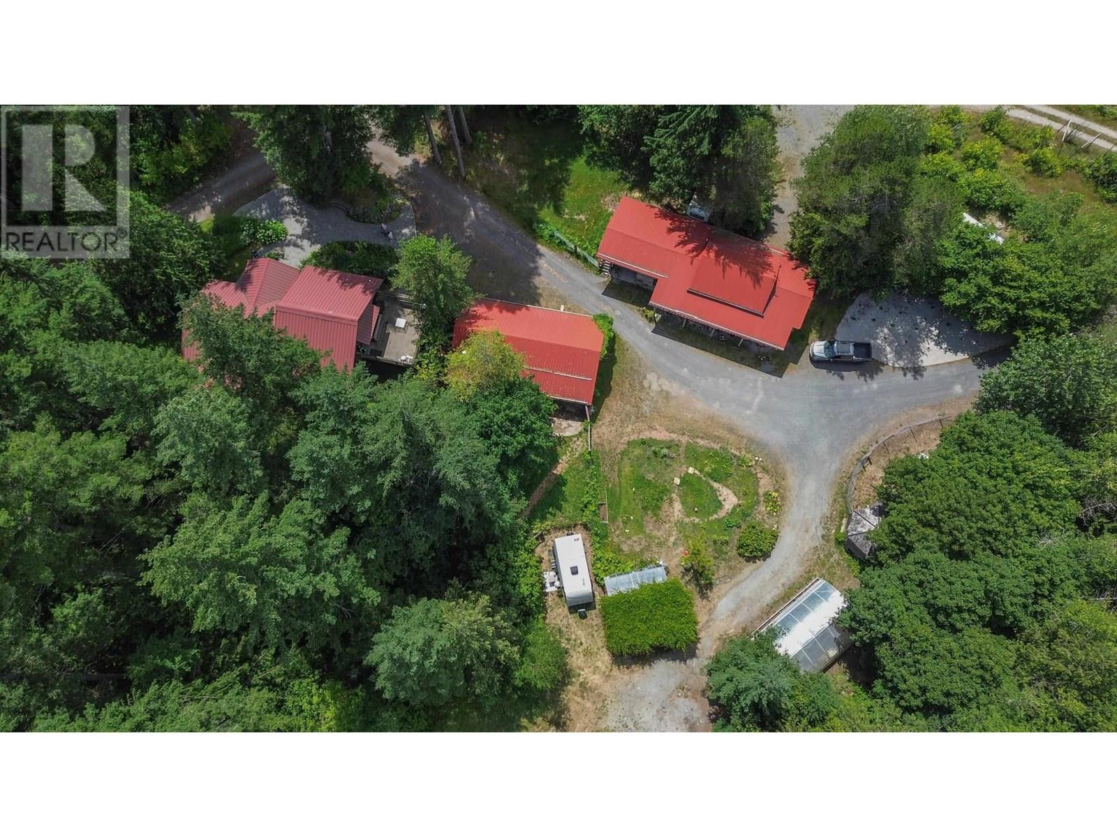 5071 PARADISE VALLEY ROAD, Squamish