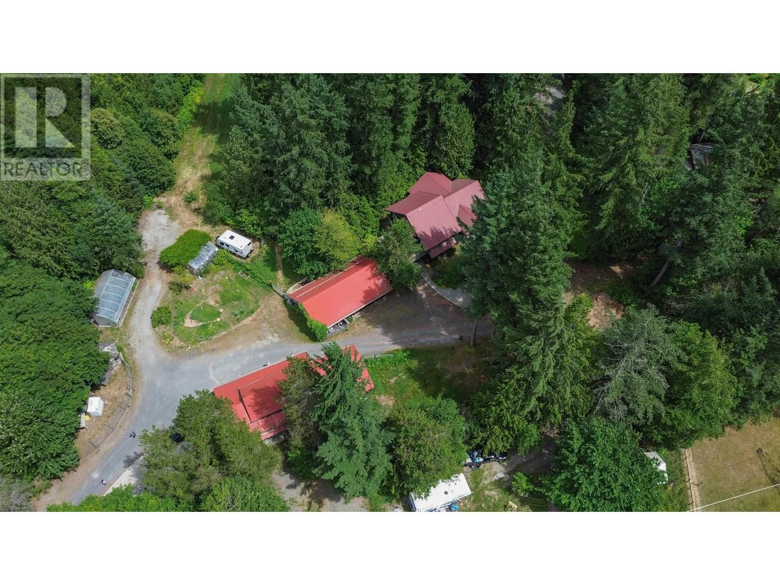 5071 PARADISE VALLEY ROAD, Squamish