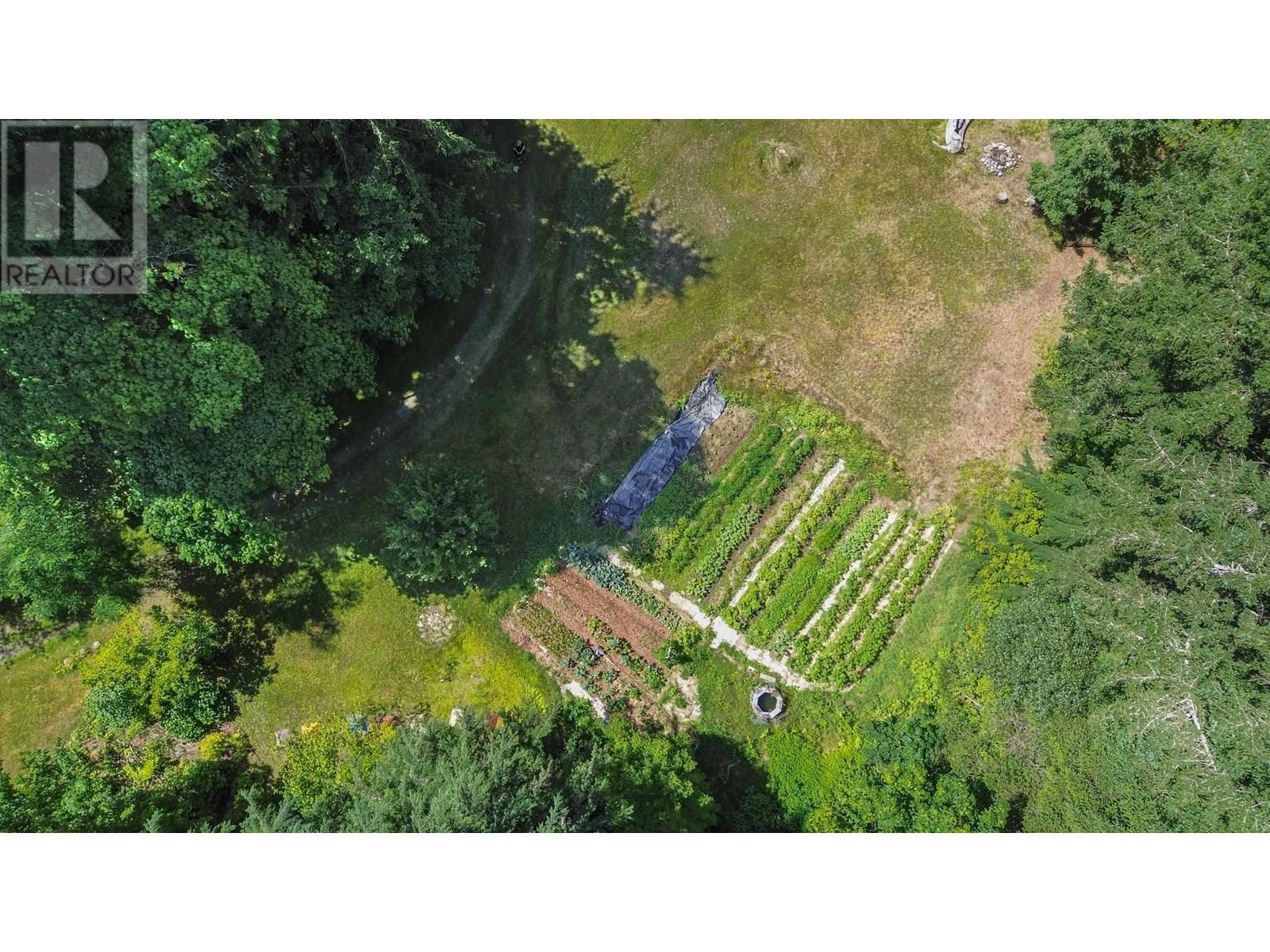5071 PARADISE VALLEY ROAD, Squamish