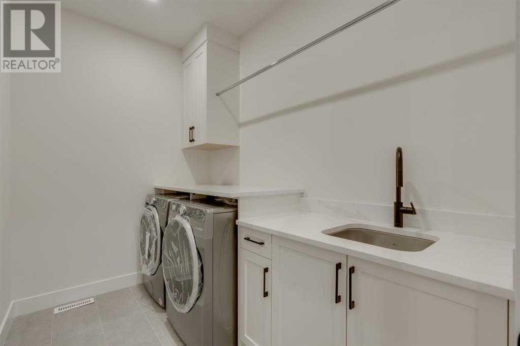 2812 35 STREET SW - Image 19