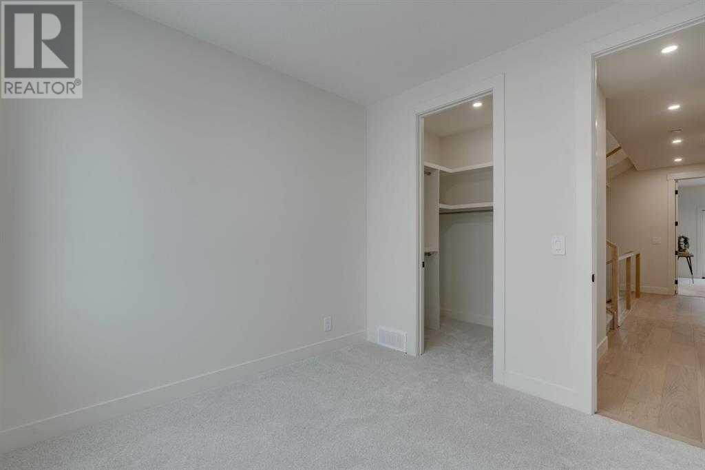 2812 35 STREET SW - Image 23