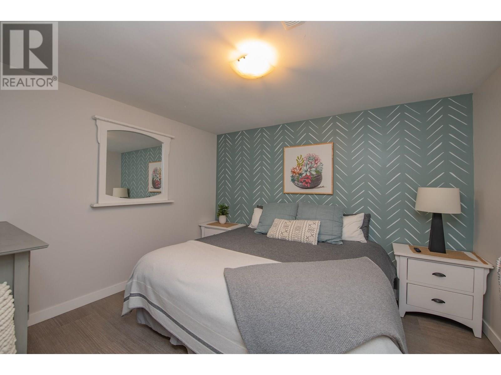 1890 Grandview Avenue, Lumby