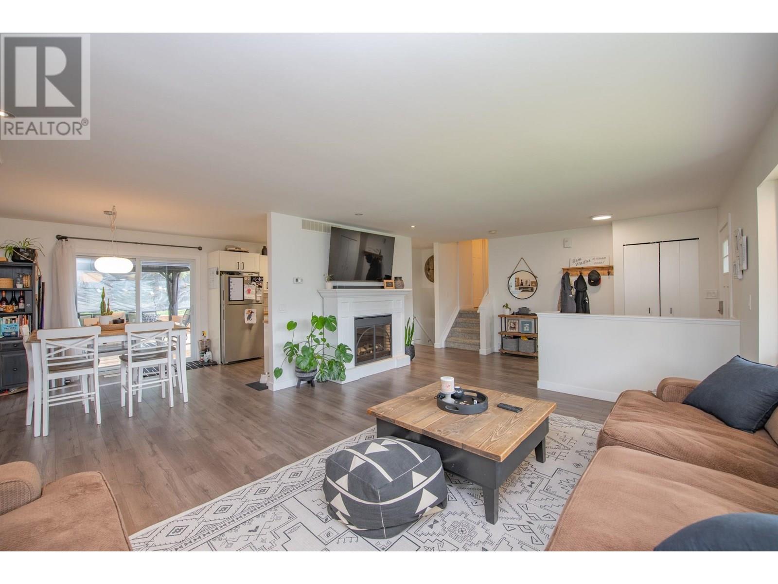 1890 Grandview Avenue, Lumby