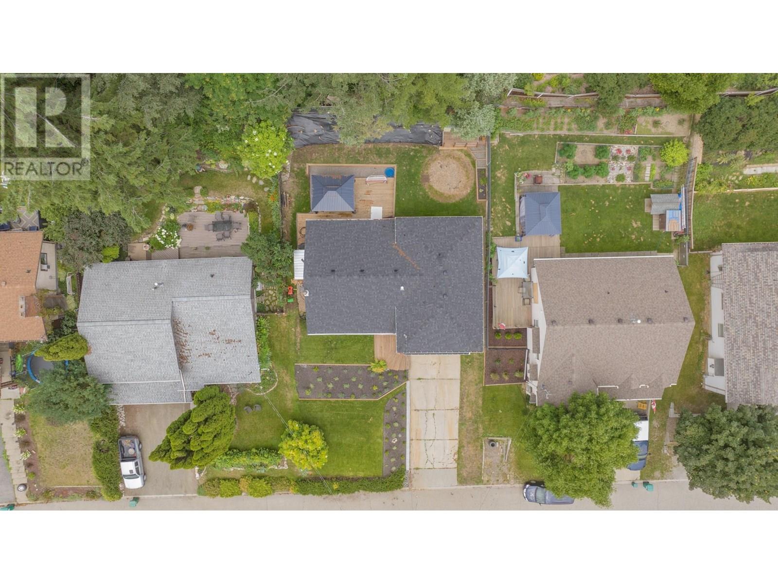 1890 Grandview Avenue, Lumby