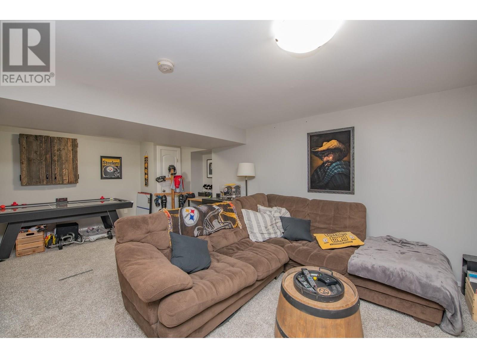 1890 Grandview Avenue, Lumby
