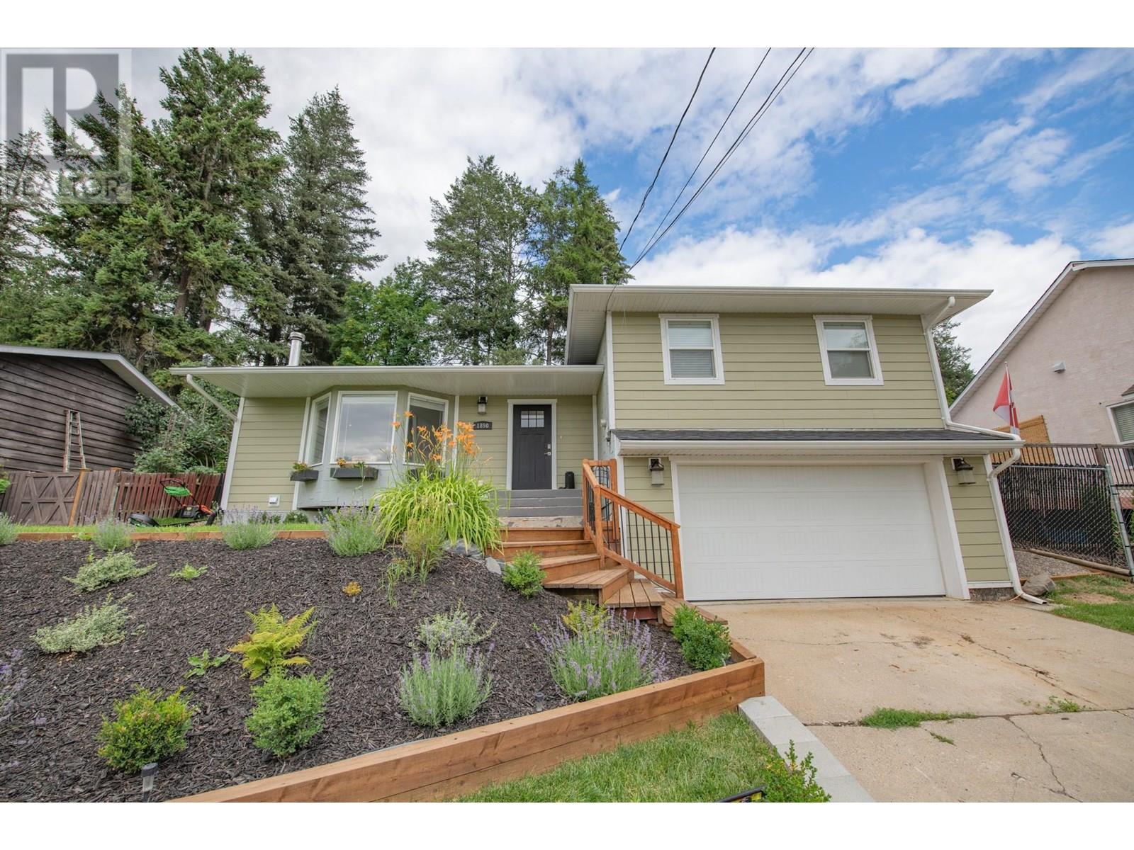 1890 Grandview Avenue, Lumby