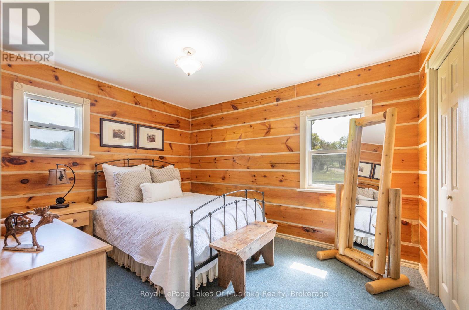 Photo 12 of 214 North Lancelot Road, Huntsville ON