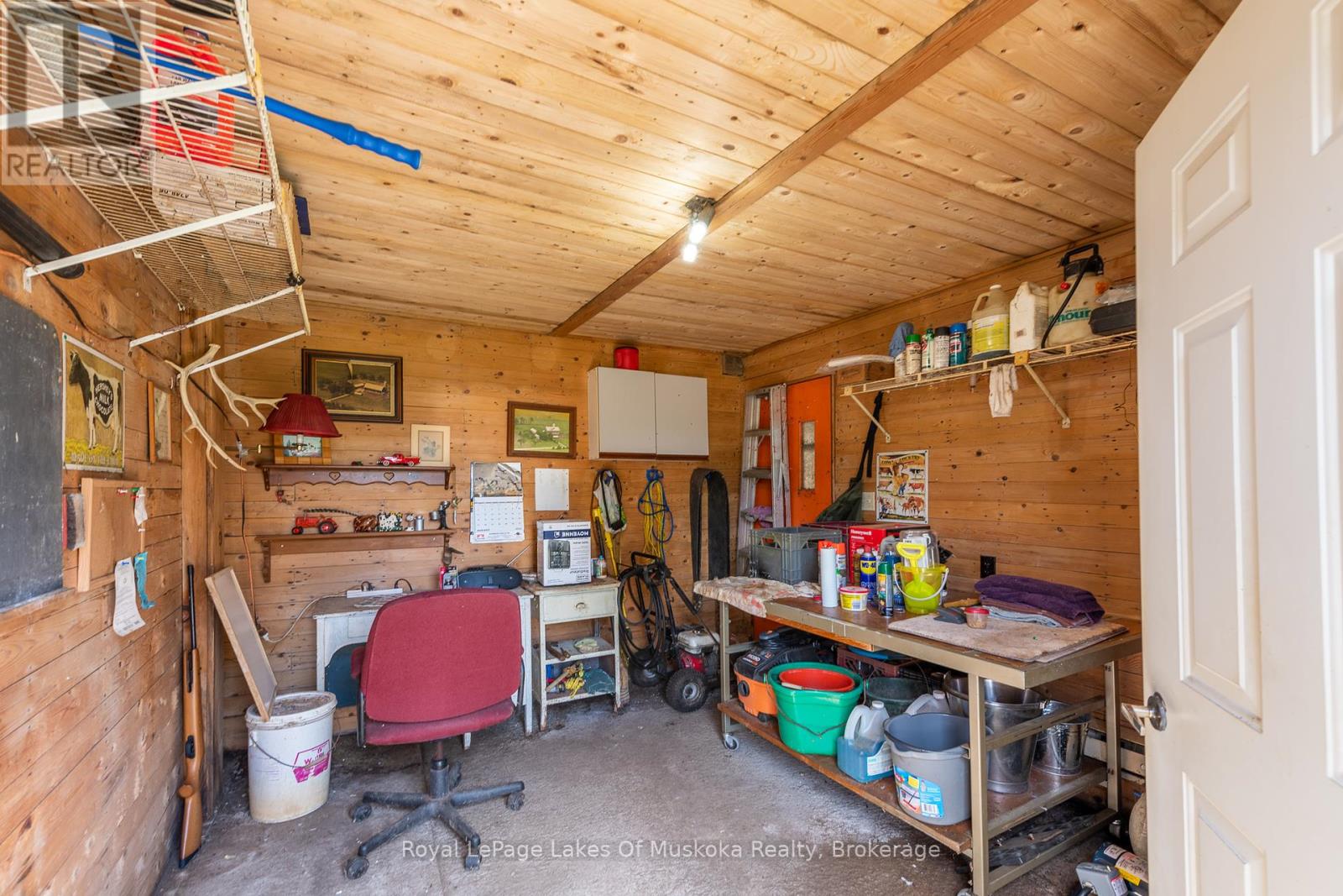 Photo 29 of 214 North Lancelot Road, Huntsville ON