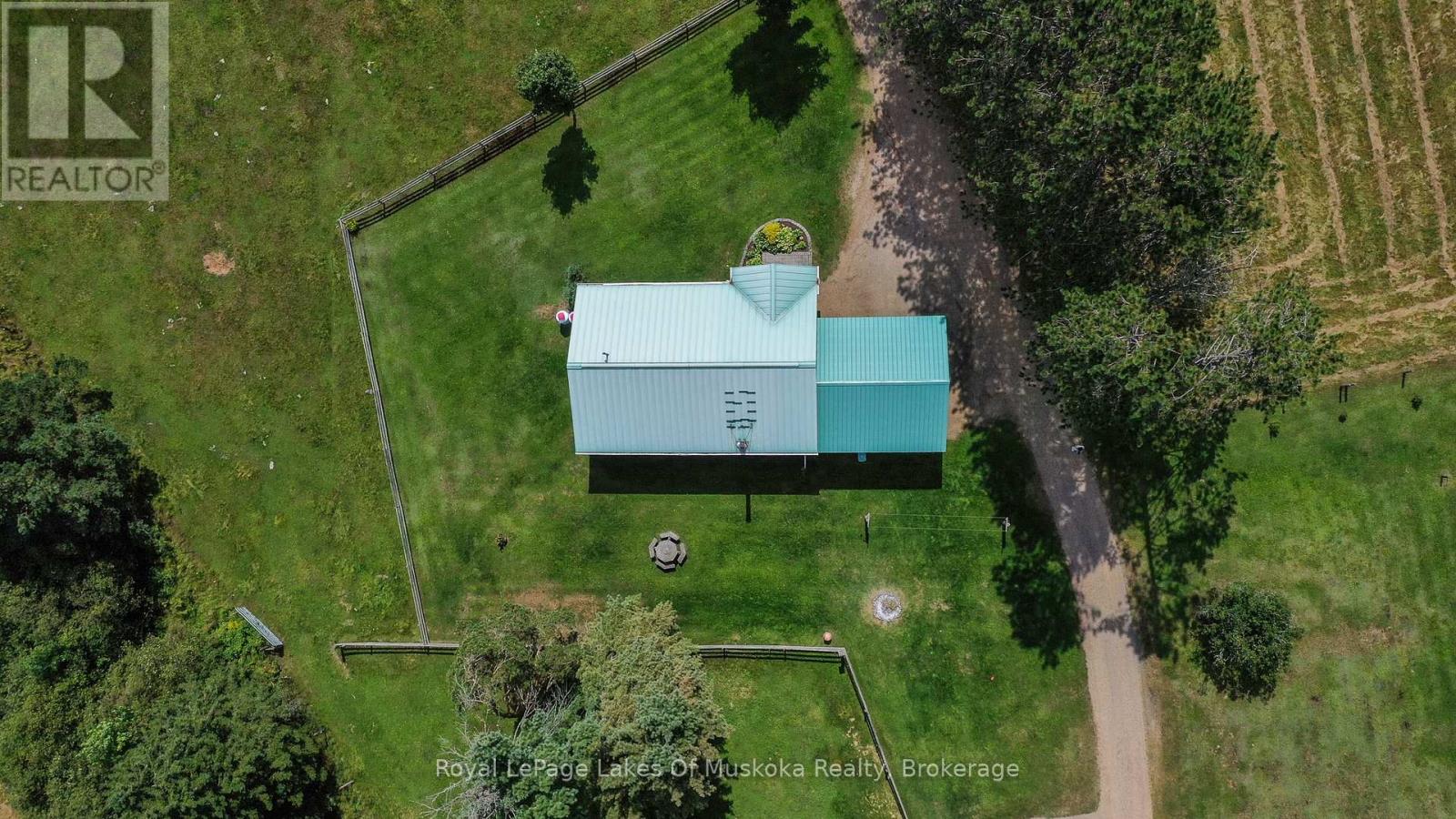 Photo 44 of 214 North Lancelot Road, Huntsville ON