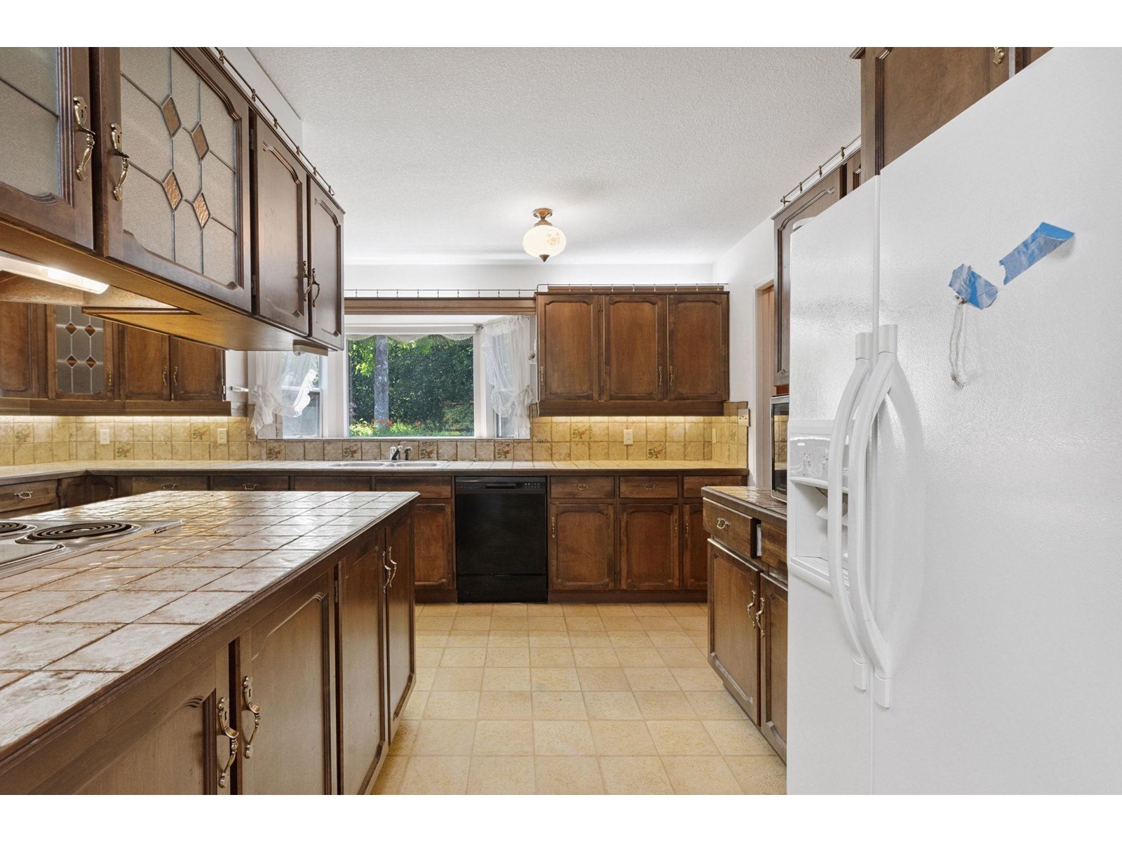 Photo 12 of 14324 25 Avenue, Surrey BC