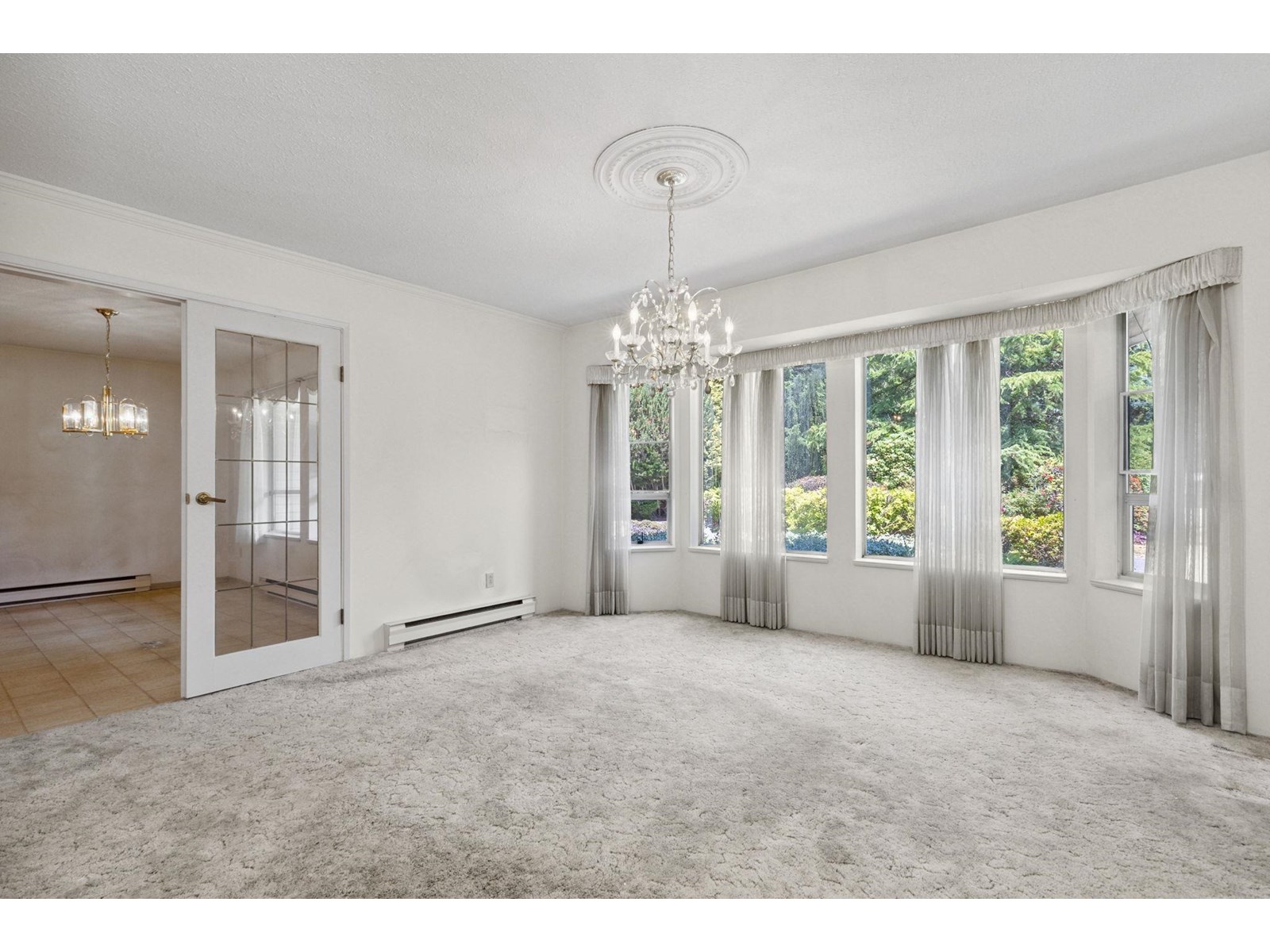 Photo 9 of 14324 25 Avenue, Surrey BC