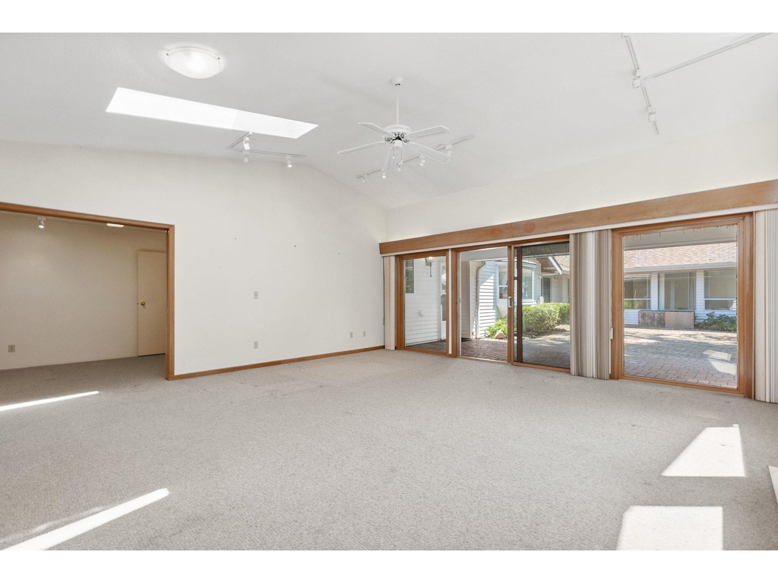 Photo 27 of 14324 25 Avenue, Surrey BC