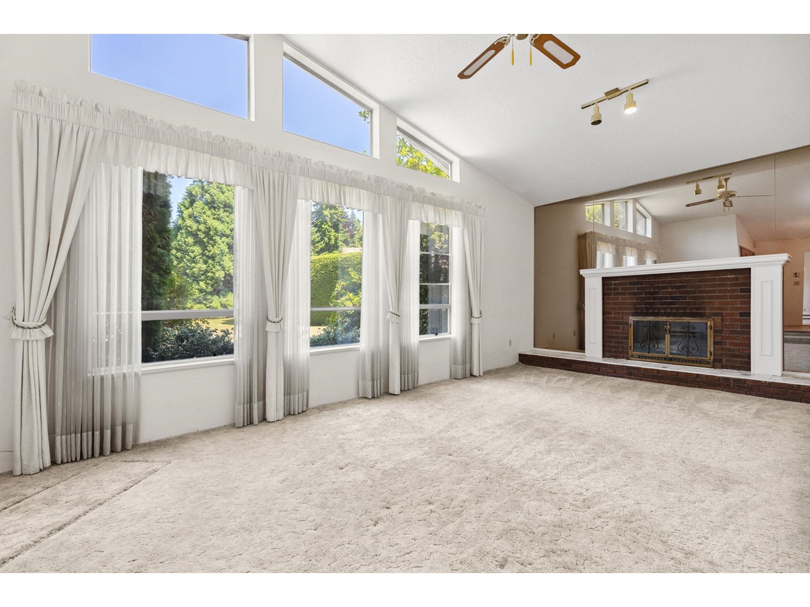 Photo 6 of 14324 25 Avenue, Surrey BC