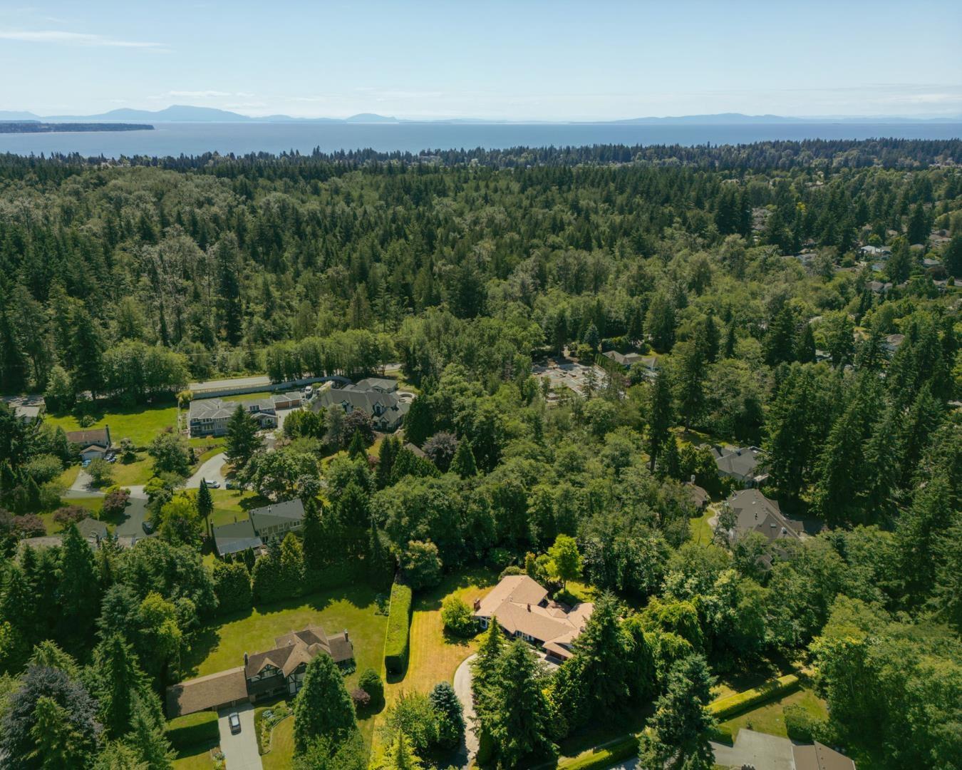 Photo 39 of 14324 25 Avenue, Surrey BC