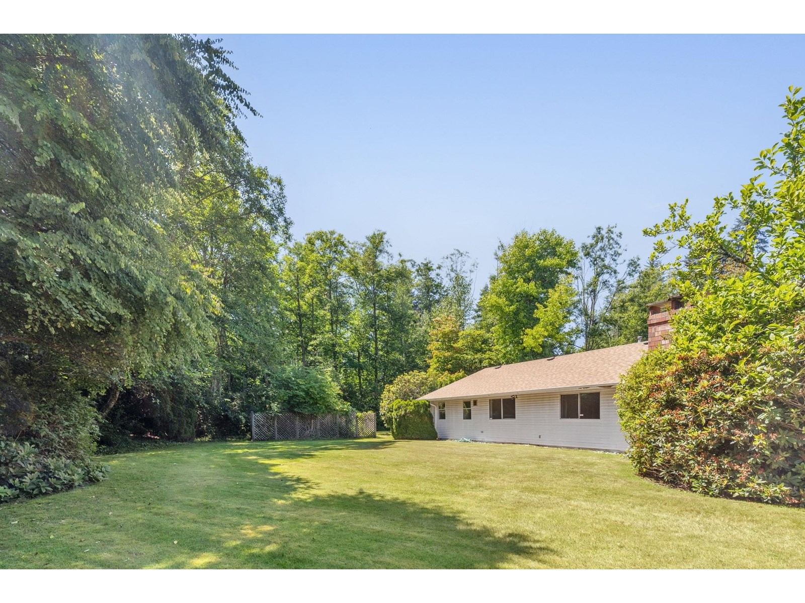 Photo 38 of 14324 25 Avenue, Surrey BC