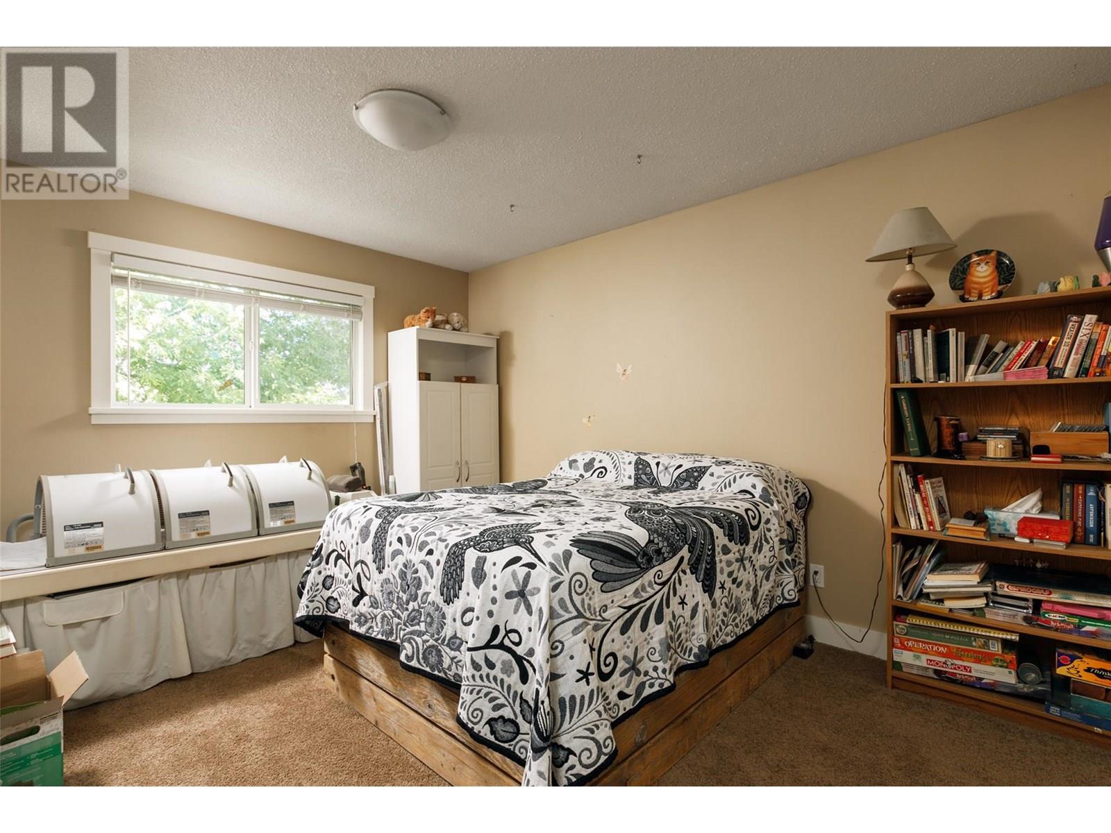 Photo 7 of 2351 Gallagher Road, Kelowna BC