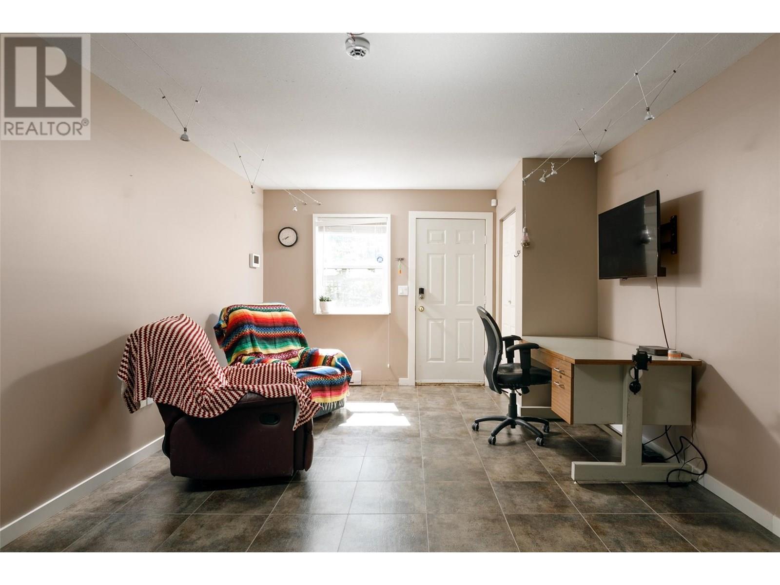 Photo 2 of 2351 Gallagher Road, Kelowna BC