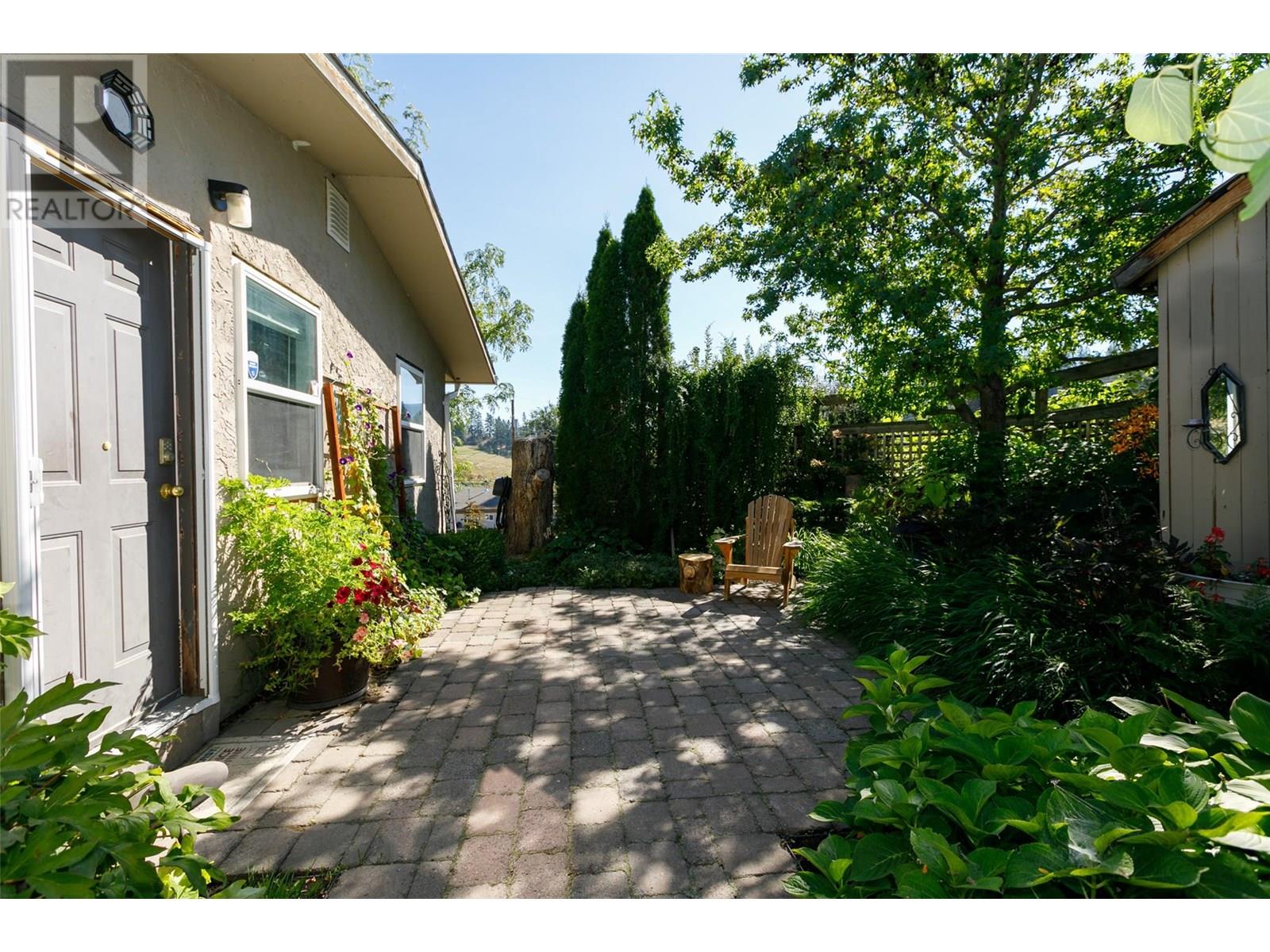 Photo 4 of 2351 Gallagher Road, Kelowna BC