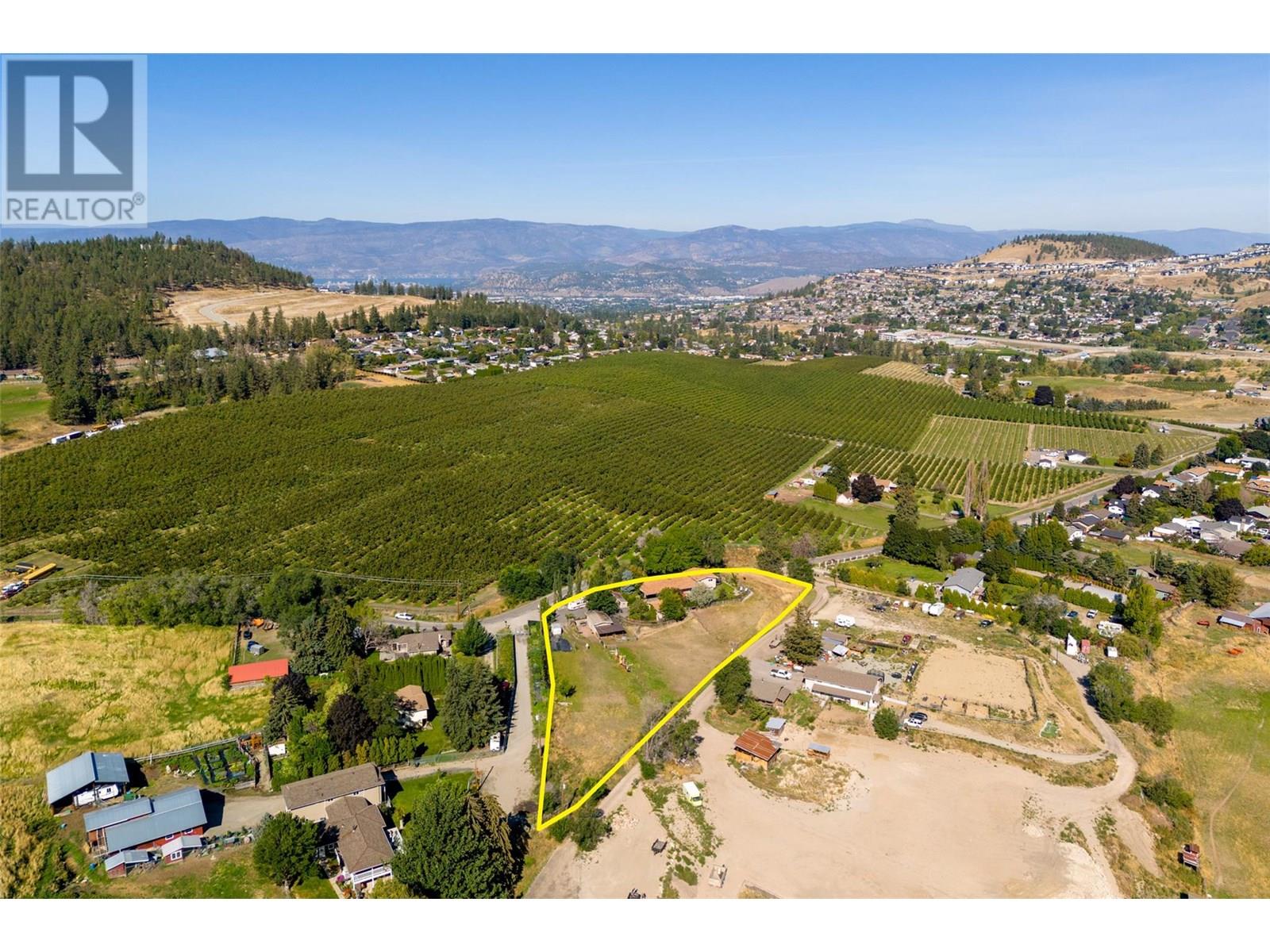 Photo 11 of 2351 Gallagher Road, Kelowna BC