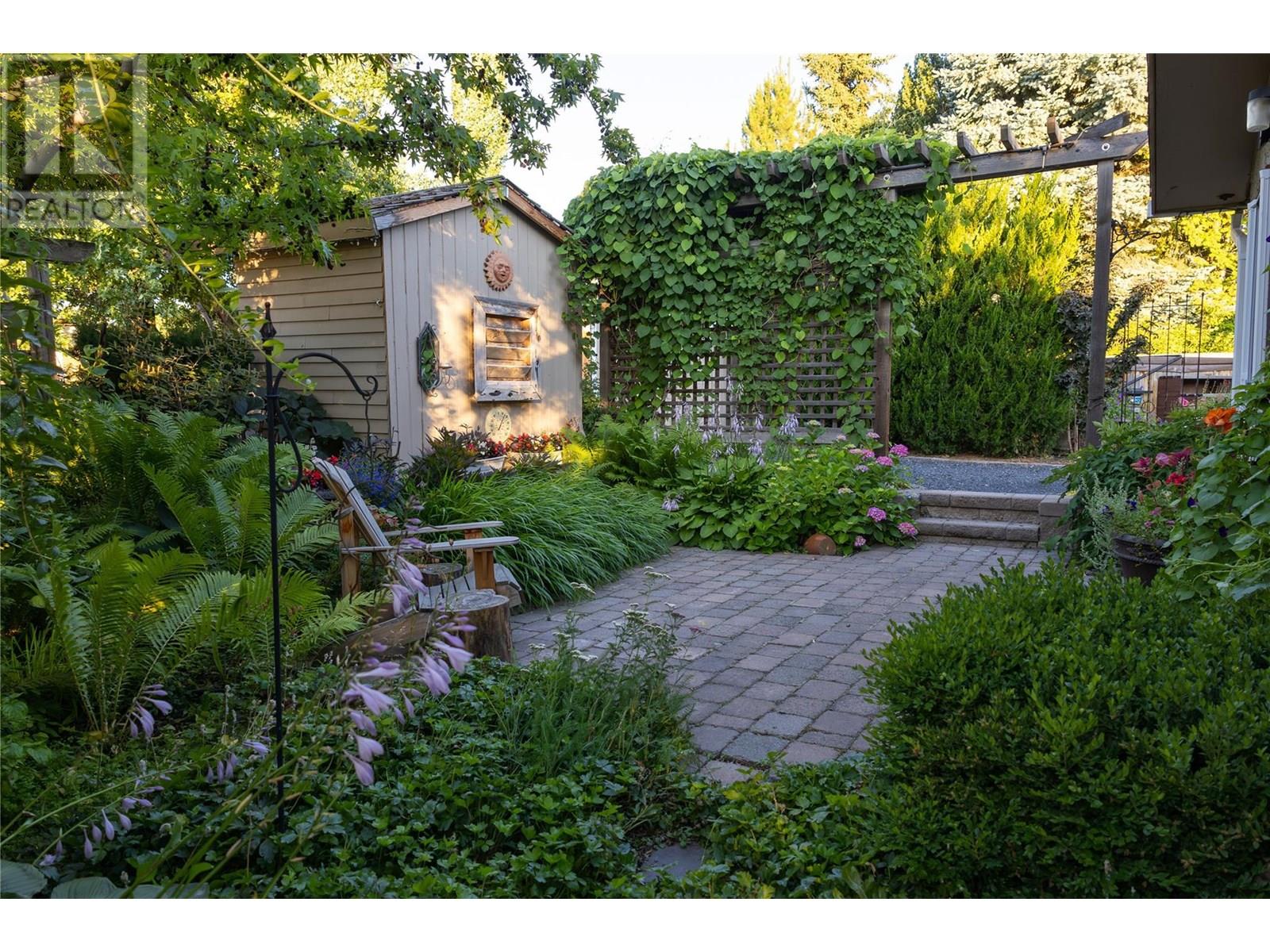 Photo 34 of 2351 Gallagher Road, Kelowna BC