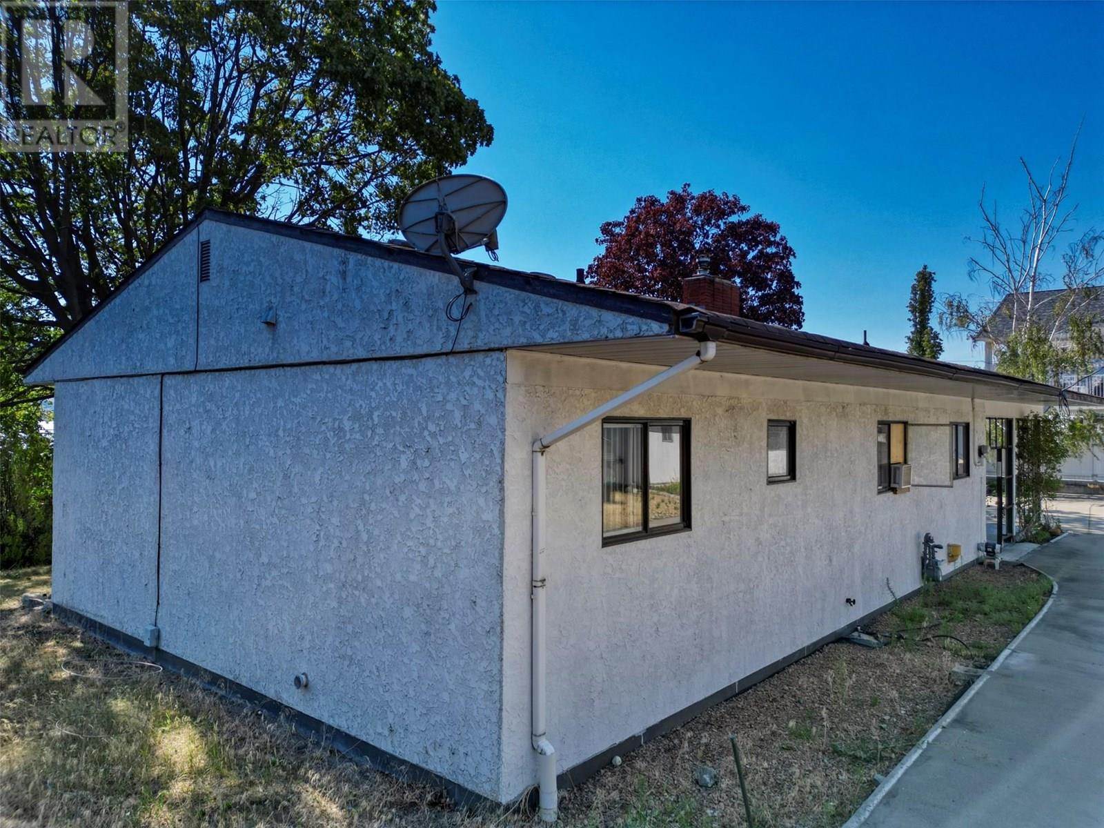 6406 89th Street, Osoyoos