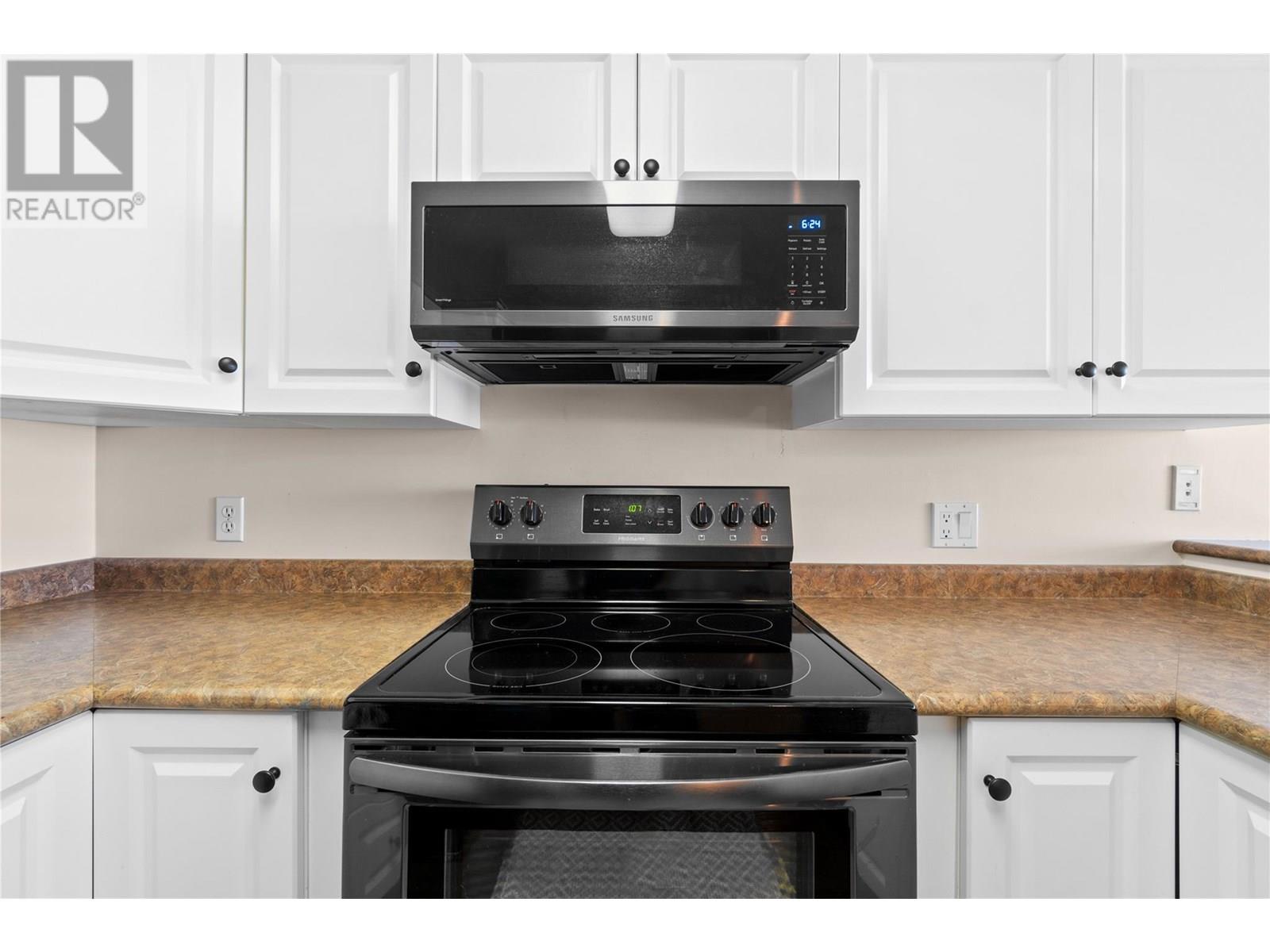 Photo 15 of 1002 Riverside Avenue Unit 221, Sicamous BC