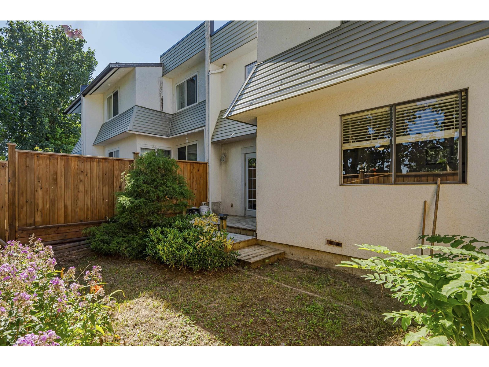 Photo 23 of 12 2830 W Bourquin Crescent, Abbotsford BC
