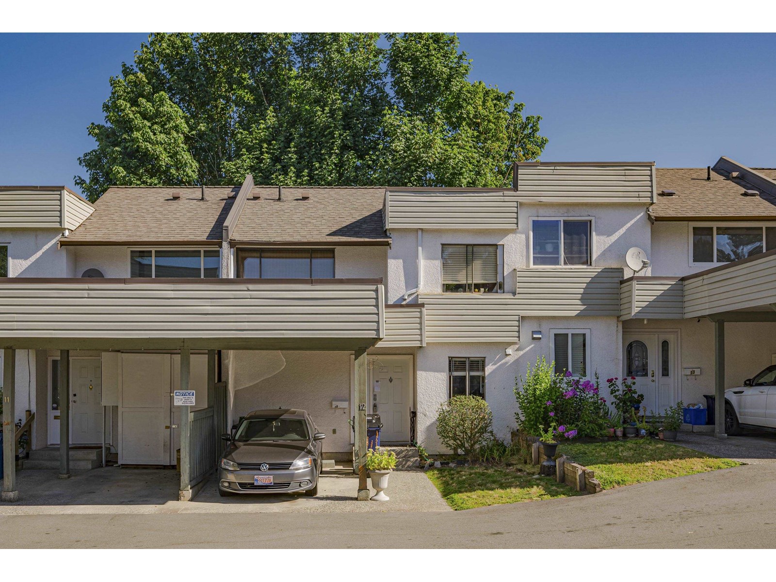 Photo 21 of 12 2830 W Bourquin Crescent, Abbotsford BC