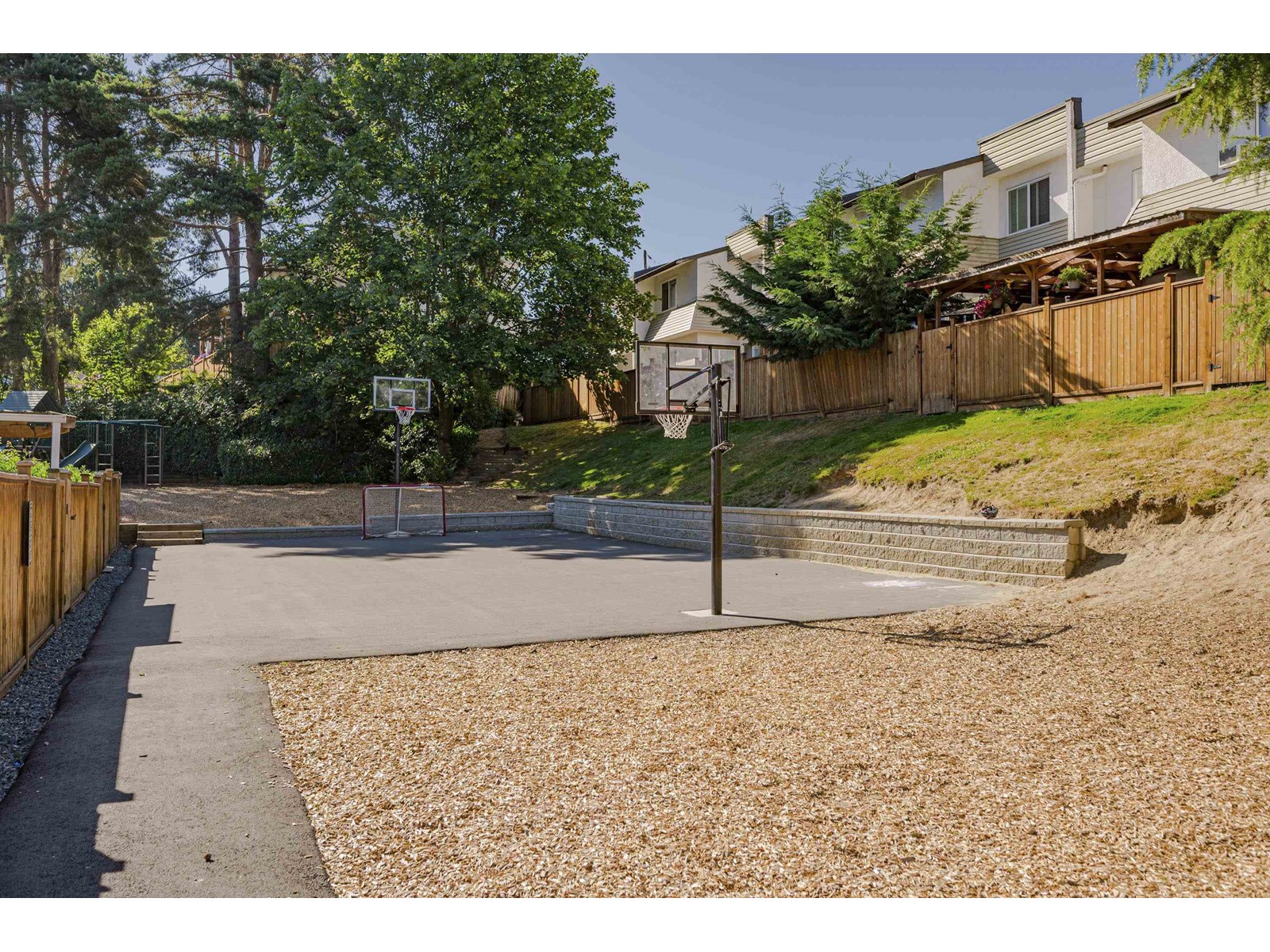 Photo 22 of 12 2830 W Bourquin Crescent, Abbotsford BC