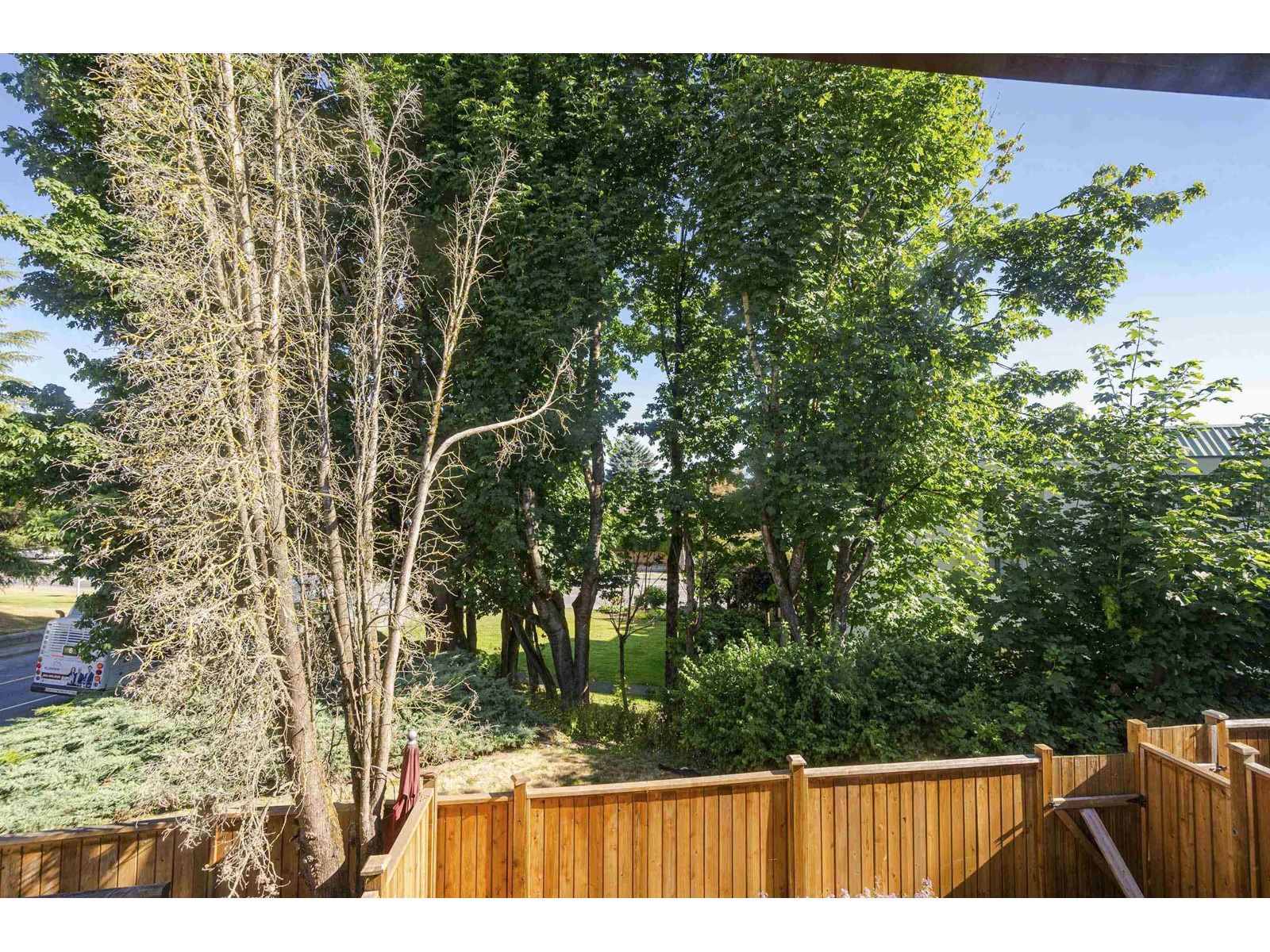 Photo 2 of 12 2830 W Bourquin Crescent, Abbotsford BC