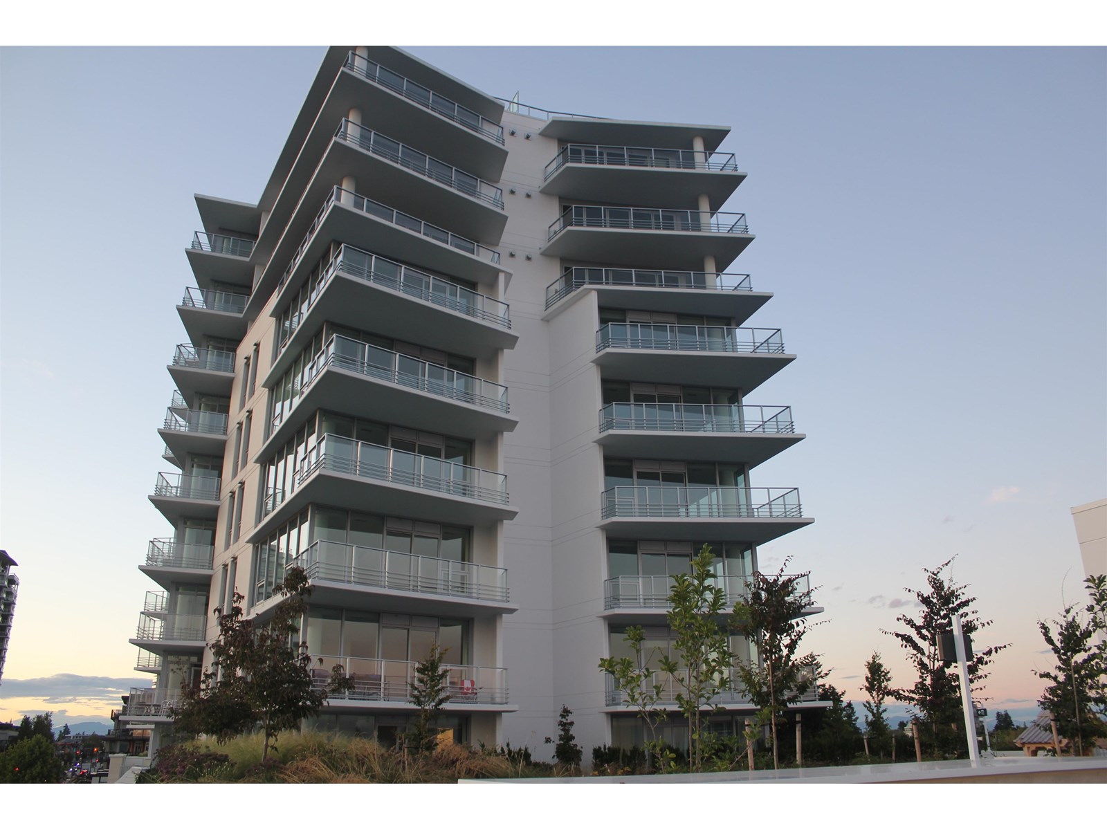 Photo 4 of 702 1342 Johnston Road, White Rock BC