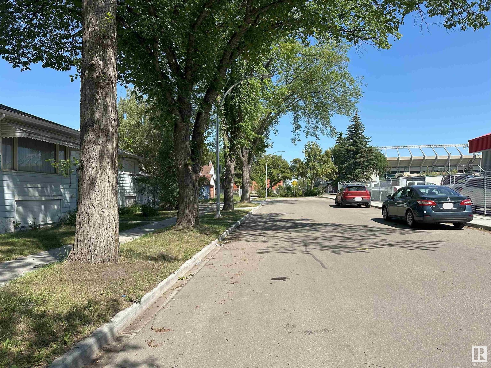 Photo 61 of 9108 112 Av Nw, Edmonton AB