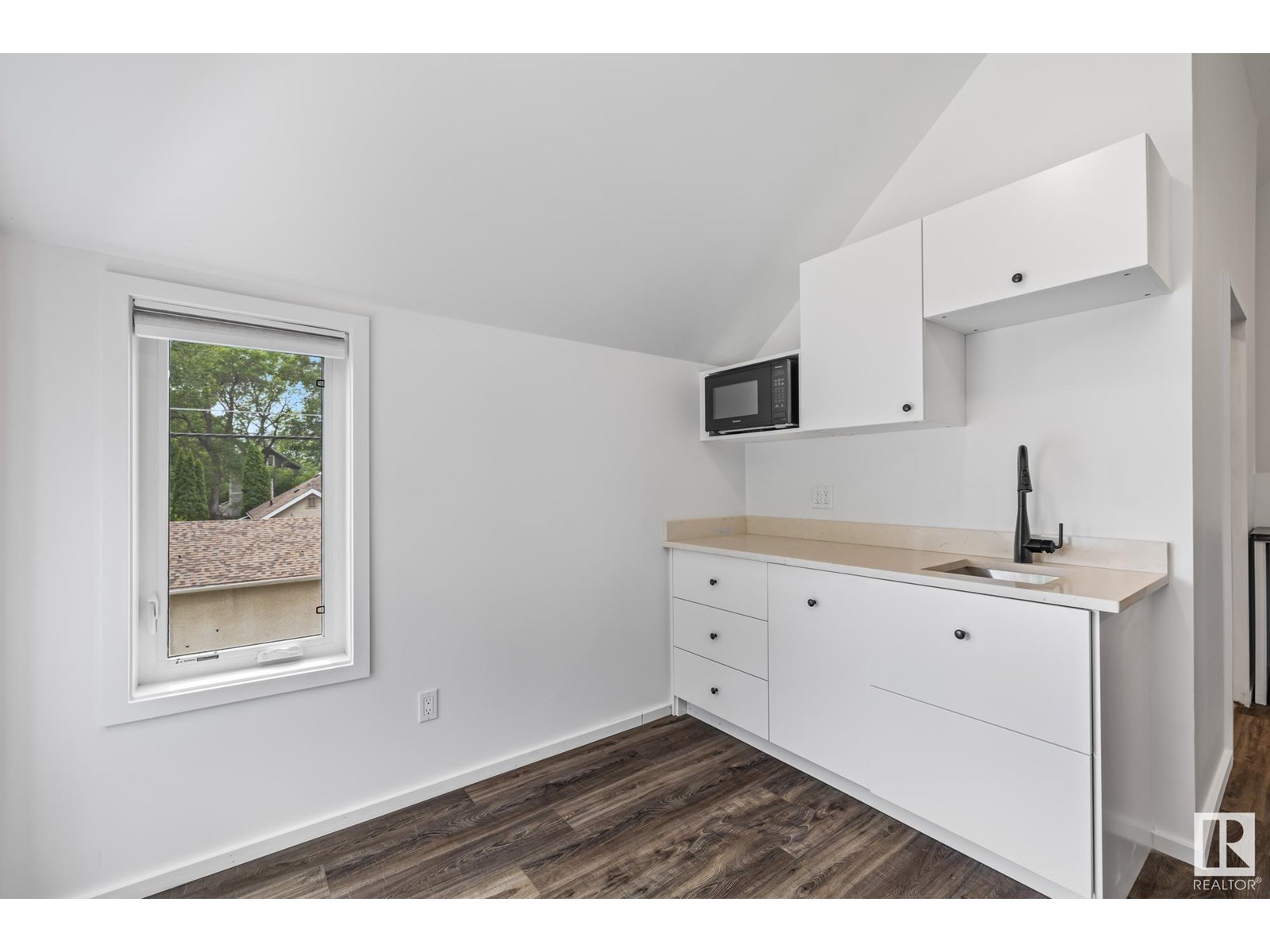 Photo 37 of 11402 66 St Nw, Edmonton AB