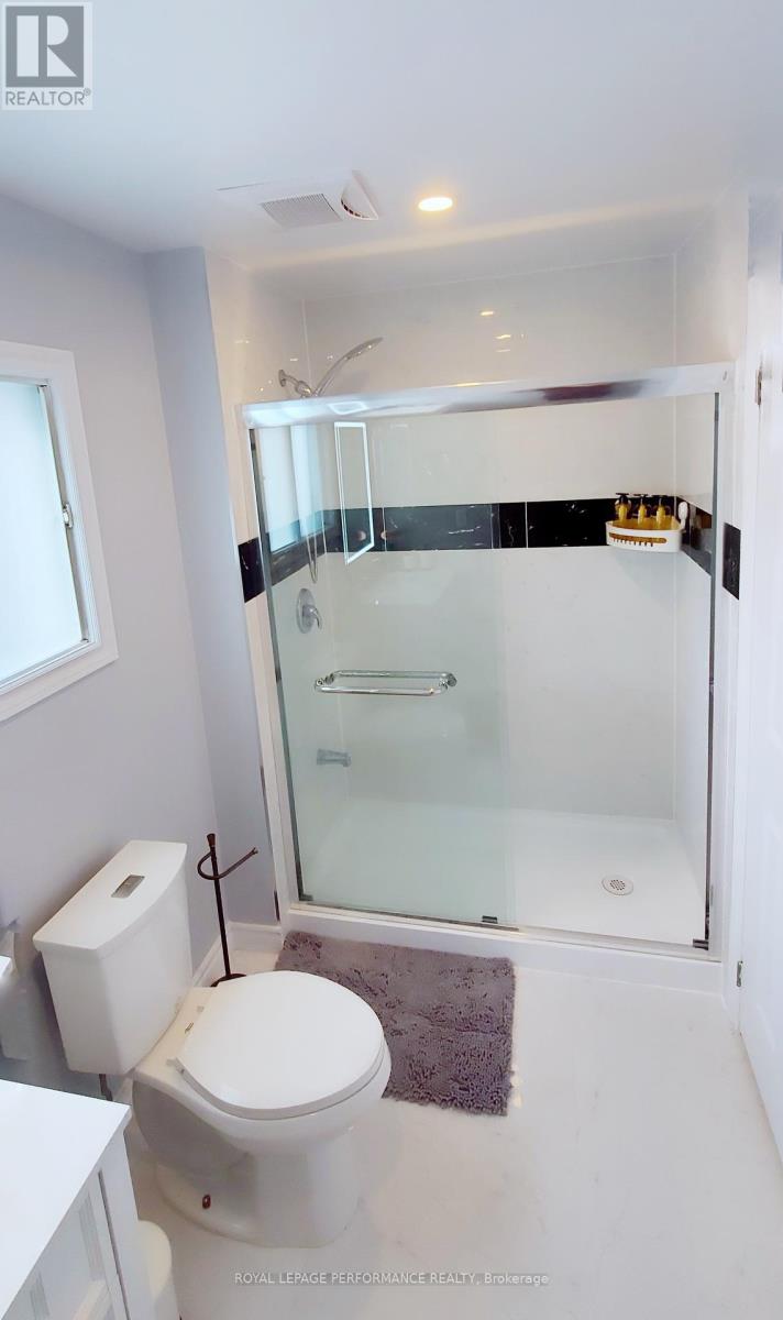 Photo 2 of Unit 1 296 Altha Avenue, Ottawa ON
