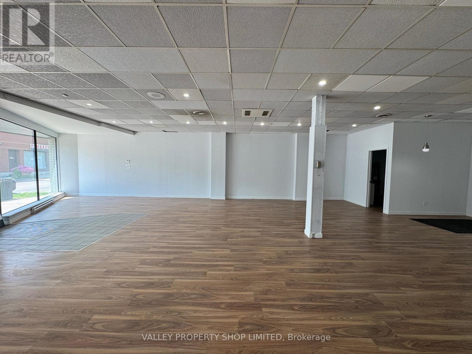 Photo 5 of 213 Pembroke Street W, Pembroke ON