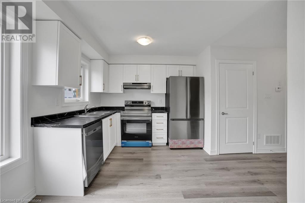 Photo 16 of 29 Radison Lane, Hamilton ON