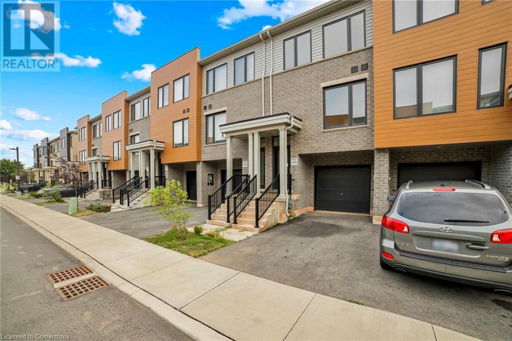 Photo 4 of 29 Radison Lane, Hamilton ON
