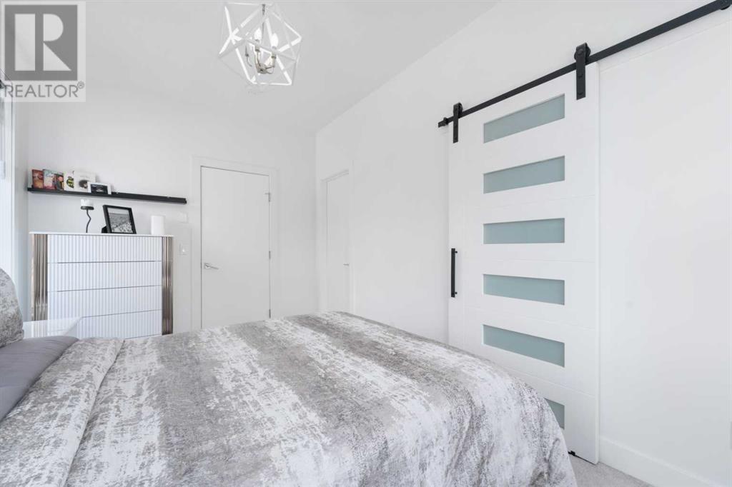 Photo 8 of 415 6 Street Ne, Calgary AB