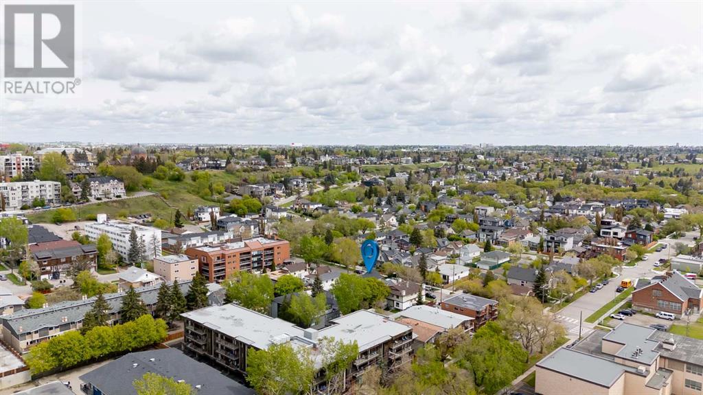 Photo 2 of 415 6 Street Ne, Calgary AB