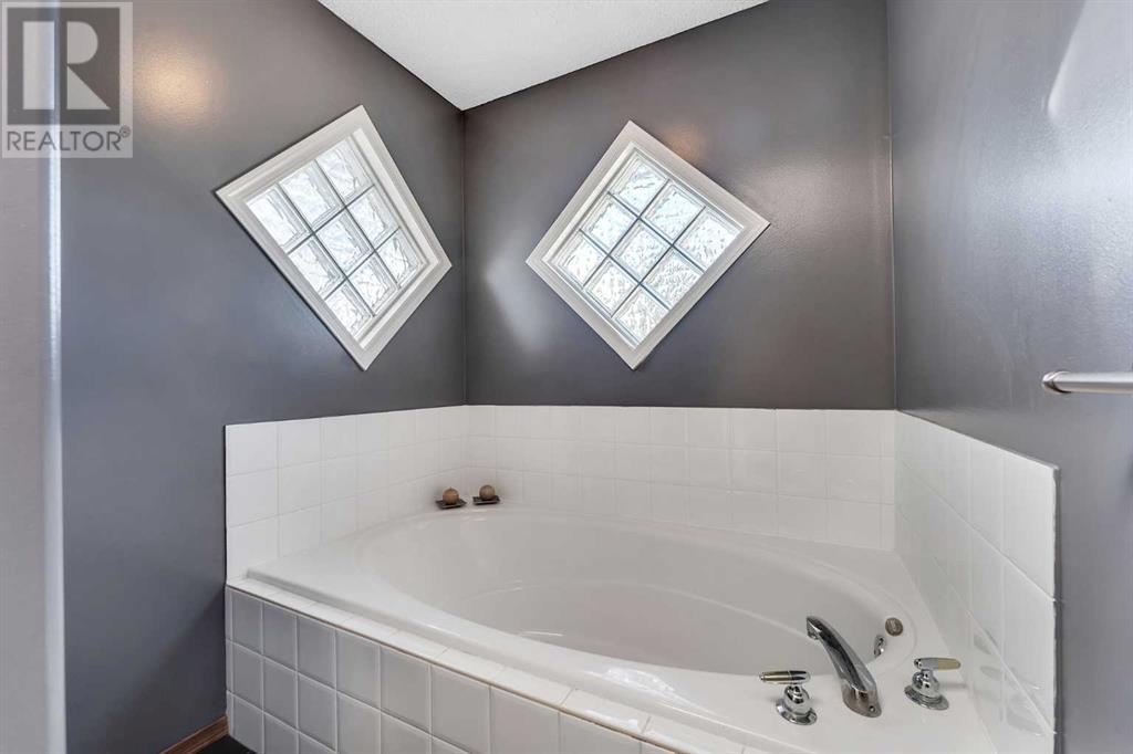 Single Family House for Sale in  Hidden Valley Manor NW Hidden Valley Calgary 