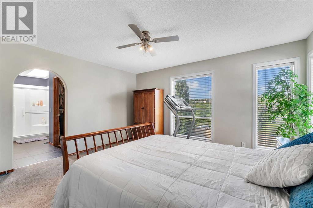 Single Family House for Sale in  Hidden Valley Manor NW Hidden Valley Calgary 