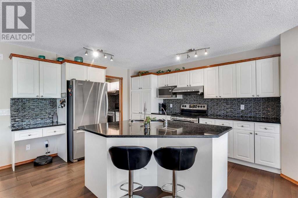 Single Family House for Sale in  Hidden Valley Manor NW Hidden Valley Calgary 