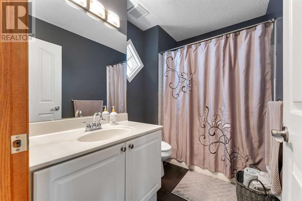 Single Family House for Sale in  Hidden Valley Manor NW Hidden Valley Calgary 