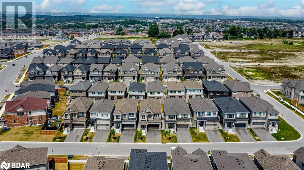Photo 13 of 11 Gemini Drive, Barrie ON