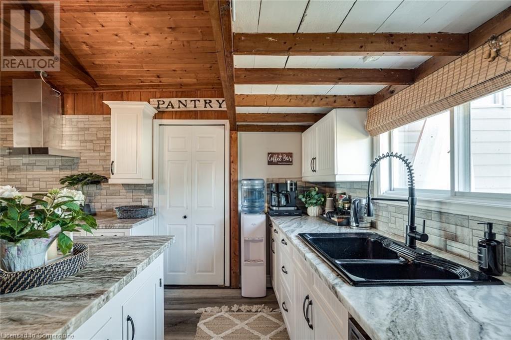 Photo 13 of 71 Lakeshore Road, Selkirk ON