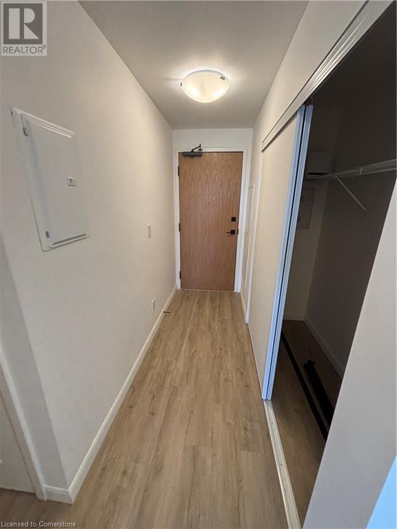 Photo 2 of 7 Erie Avenue Unit 511, Brantford ON