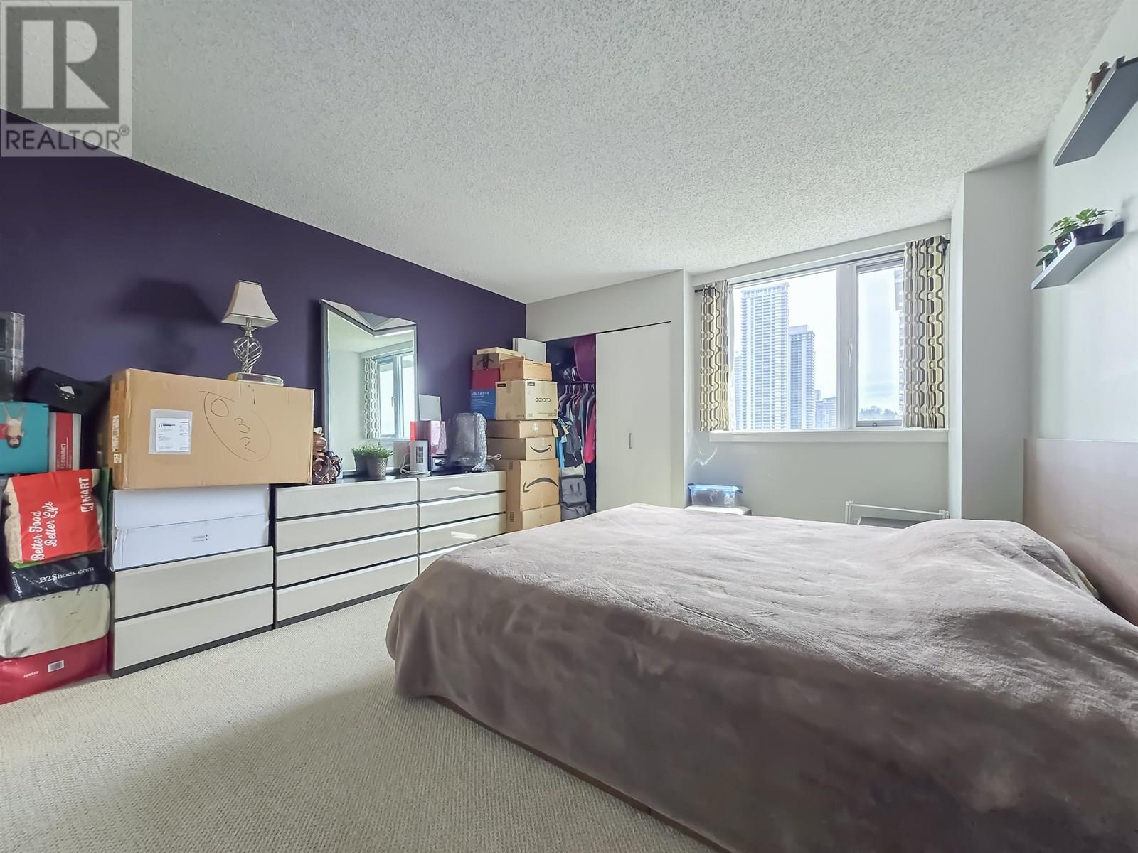 Photo 4 of 708 3980 Carrigan Court, Burnaby BC