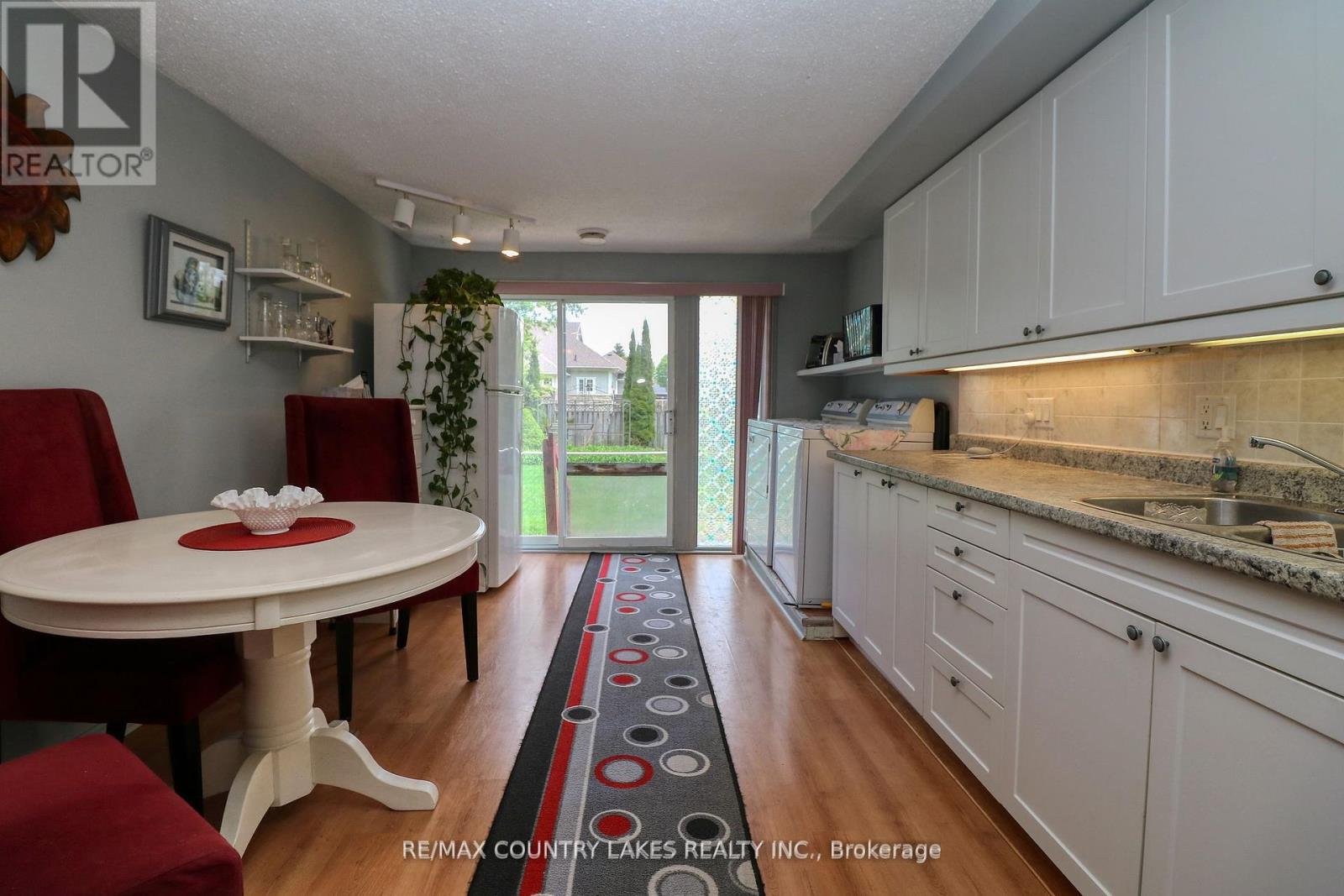 Photo 5 of 87 Grew Boulevard, Georgina ON